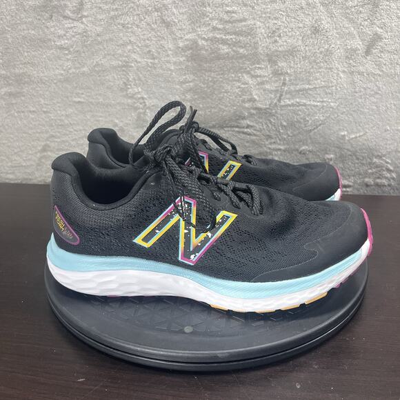 New Balance Fresh Foam 680v7 Womens Size 8D Black Surf Running Lace Up Shoes - Picture 1 of 10